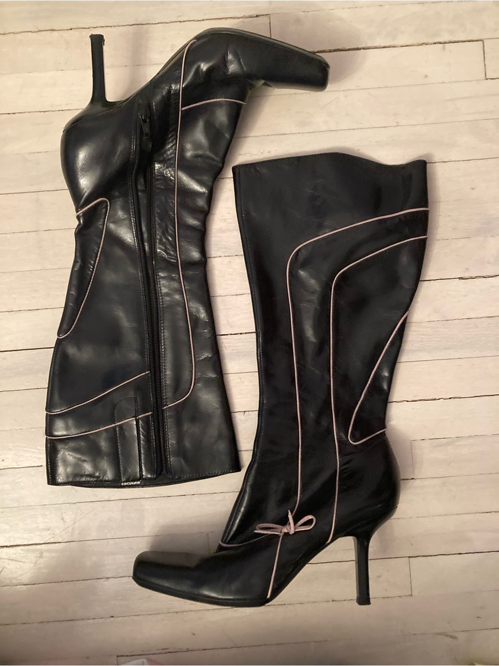Nine West Black Knee-High Leather Heeled Boots with Pink Trim